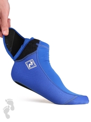 Two Bare Feet neoprenové ponožky 3 mm se suchým zipem modré